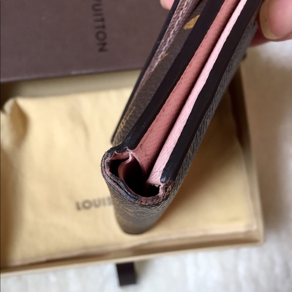 📌SOLD📌Louis Vuitton Victorine Wallet - Picture 5 of 16